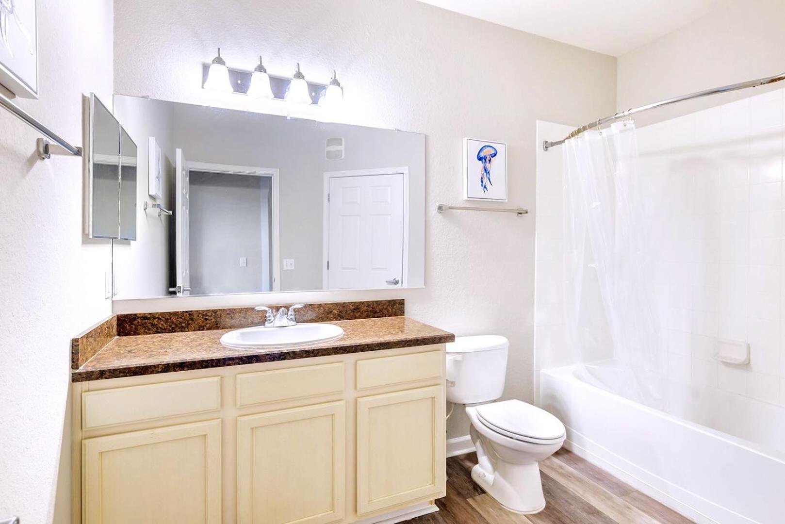 Bright & Modern 2Br Condo With Pool & Hot Tub, Near Disney! Orlando Kültér fotó