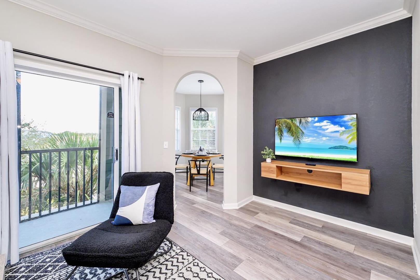 Bright & Modern 2Br Condo With Pool & Hot Tub, Near Disney! Orlando Kültér fotó