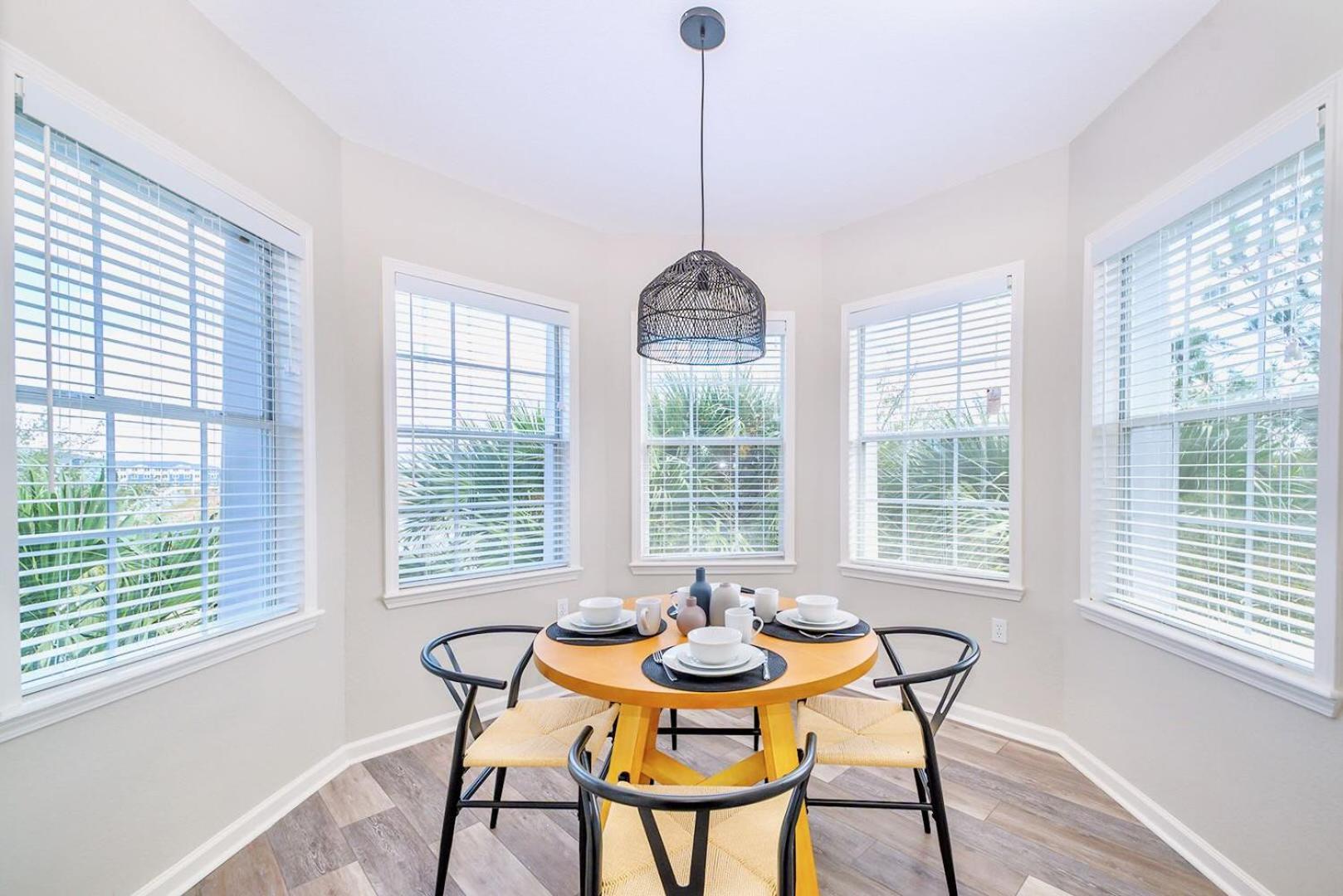 Bright & Modern 2Br Condo With Pool & Hot Tub, Near Disney! Orlando Kültér fotó