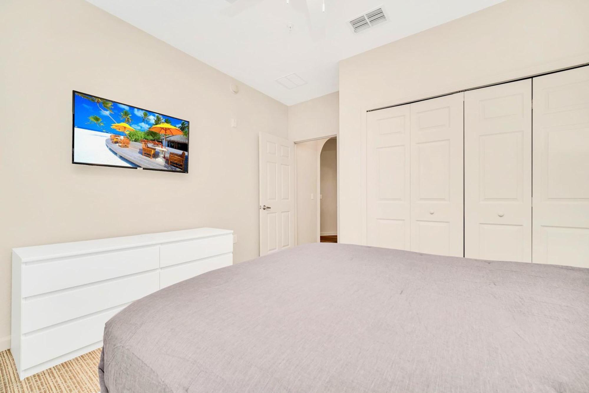 Bright & Modern 2Br Condo With Pool & Hot Tub, Near Disney! Orlando Kültér fotó